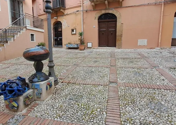 شقة La Casa Sulla Piazza شاكا