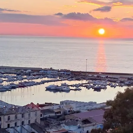 La Casa Sulla Piazza * Sciacca